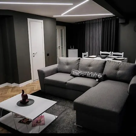 Apartment Blue Eclipse 1 *